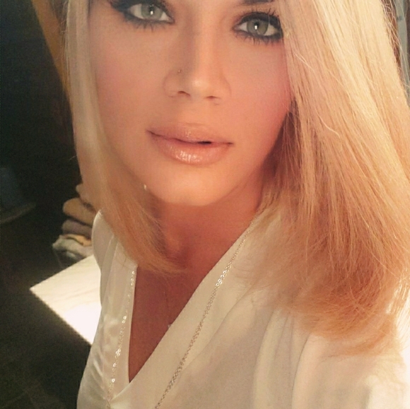 Meet your Posher, Crystal - Picture 5 of 6